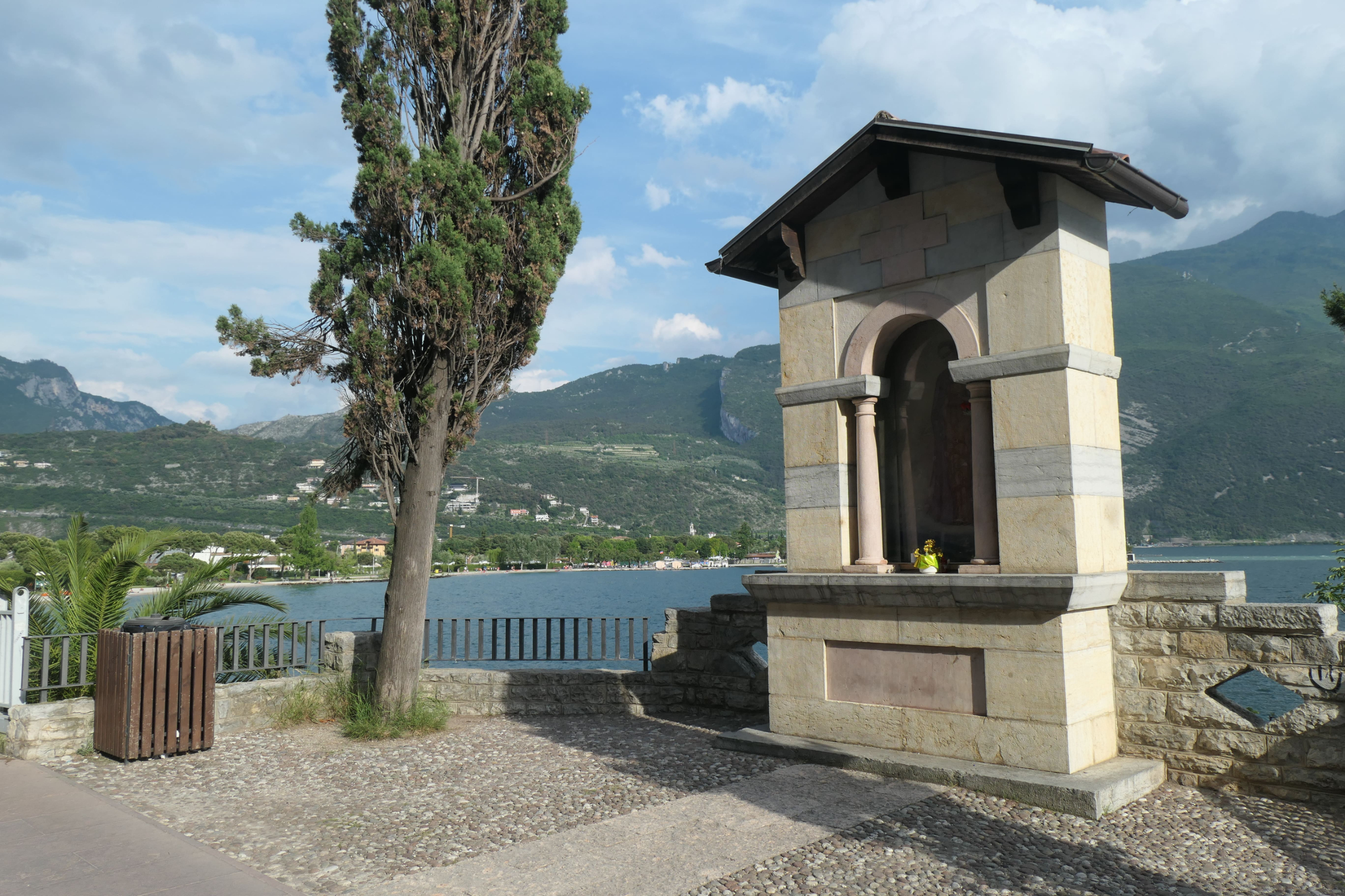 P1008079